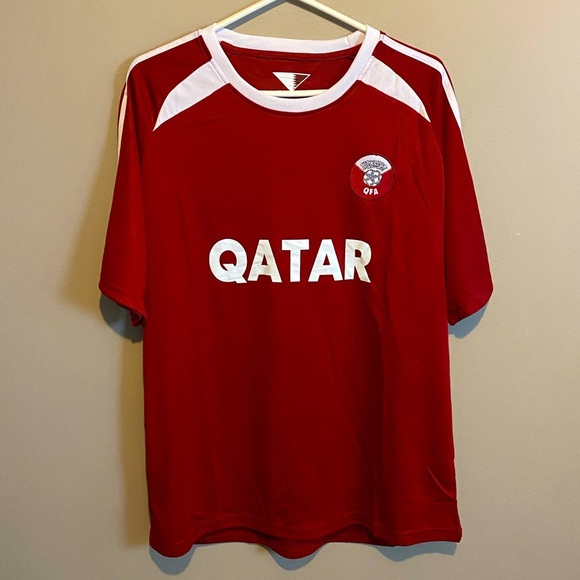 Qatar  National Soccer Jersey - Picture 1 of 3